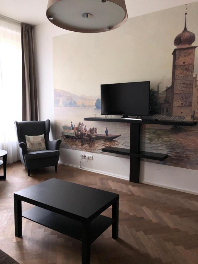 פראג James Hotel & Apartments מראה חיצוני תמונה