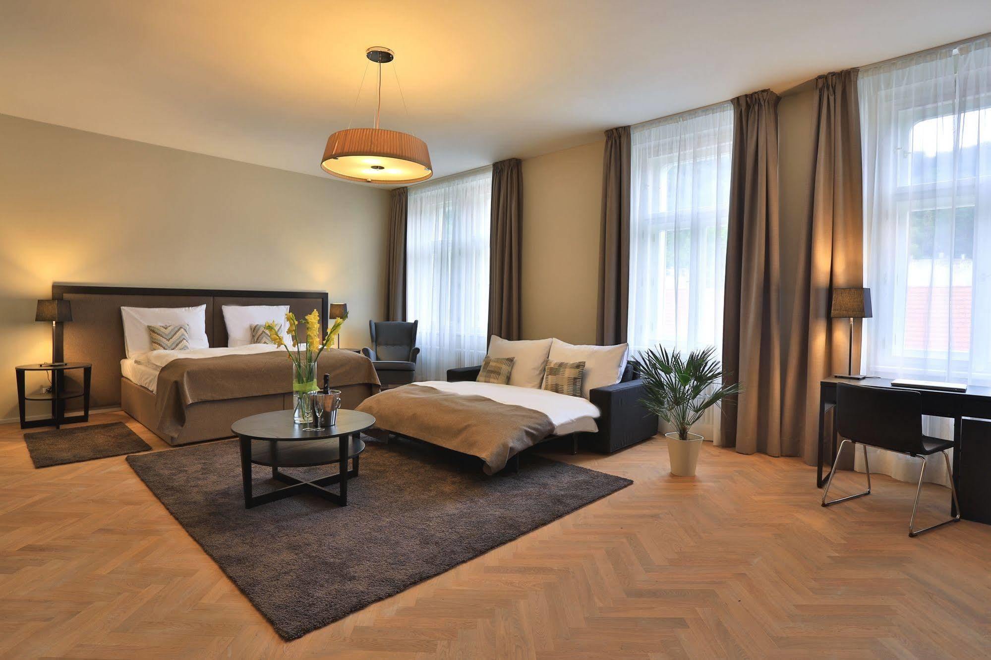פראג James Hotel & Apartments מראה חיצוני תמונה